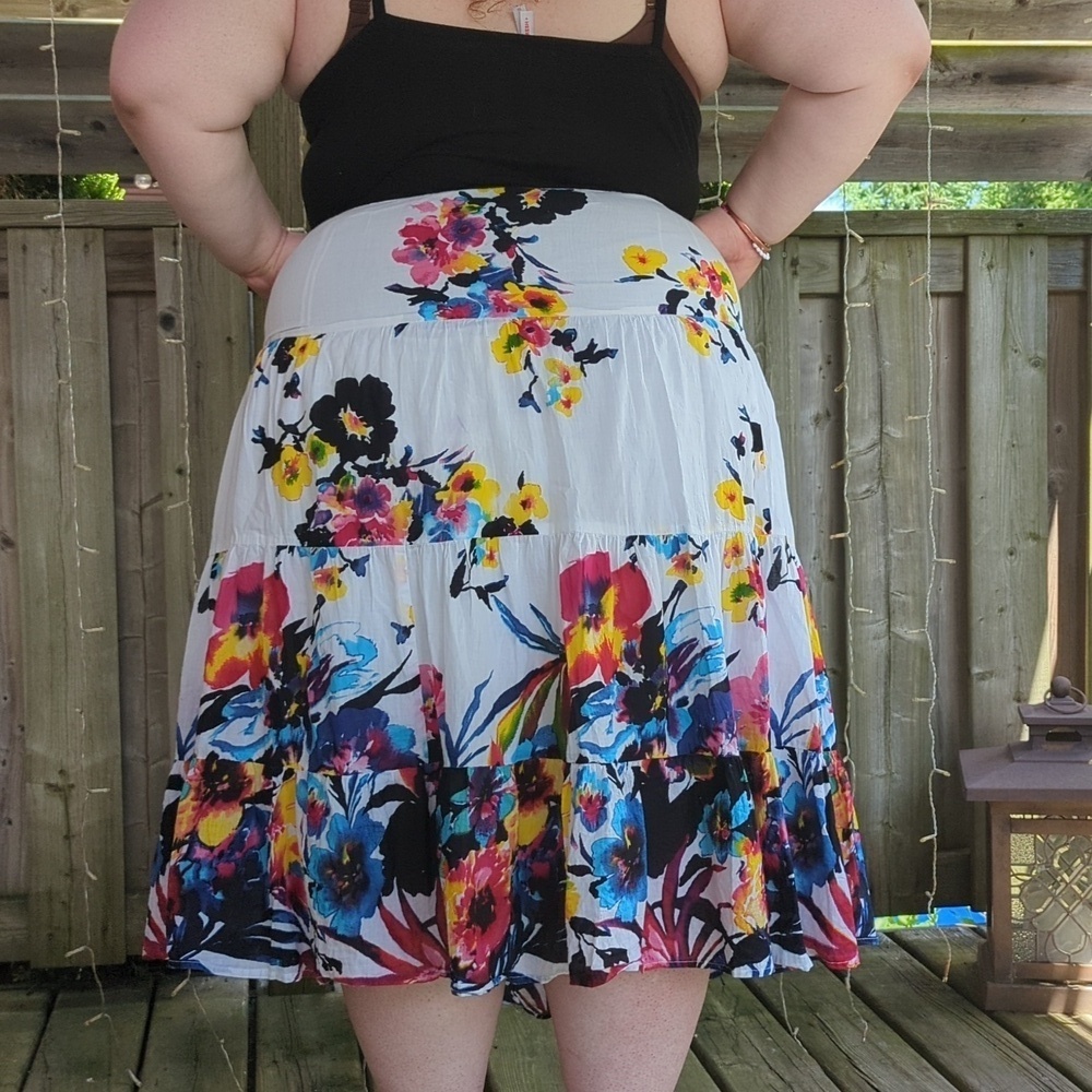 Flower Skirt - Picture 2 of 12